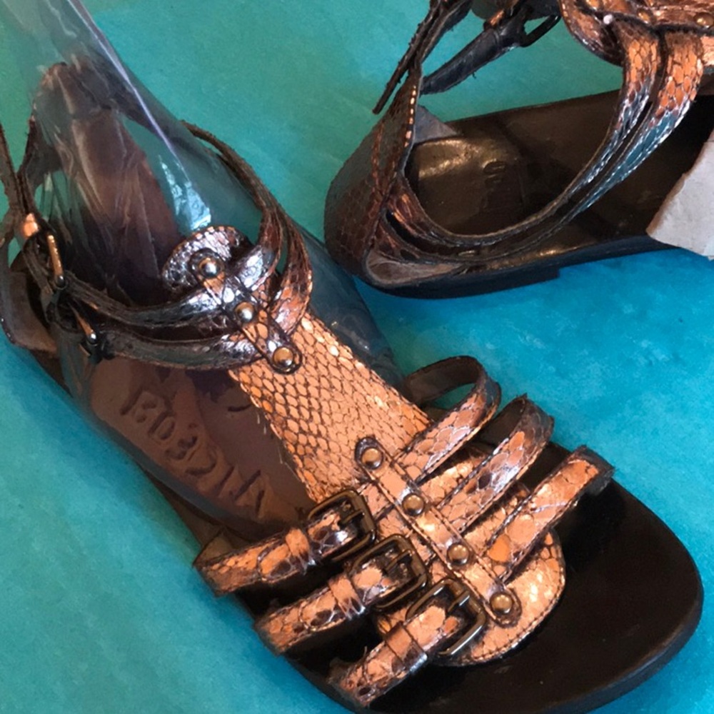 Impo sandals - Picture 2 of 3